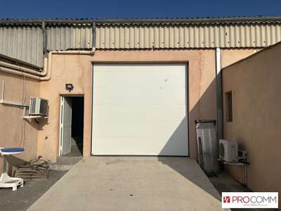 Local 223m² à louer à zone d'activité Nîmes