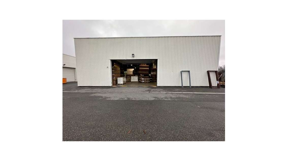 A louer local d'activité 1124m² à Aucamville