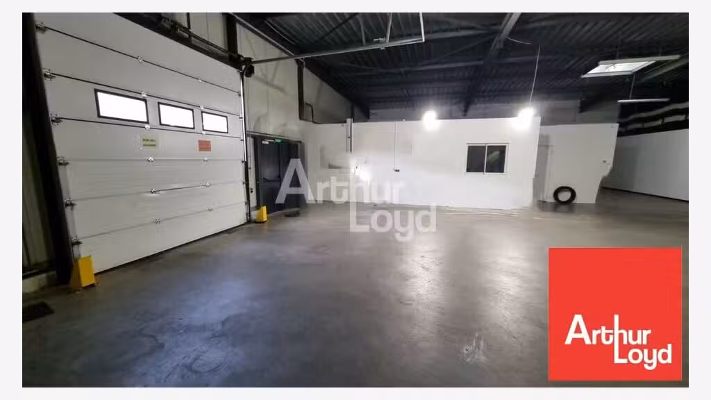 Local d'activité premium 1000m² à louer Poitiers