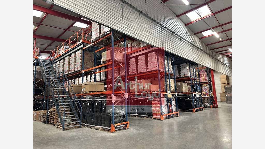 Loue local d'activité 4954m² prox autoroute Agen