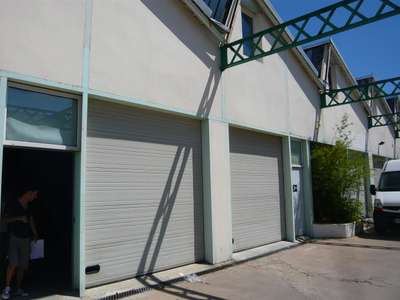 Entrepôt 160m² à louer à Vénissieux