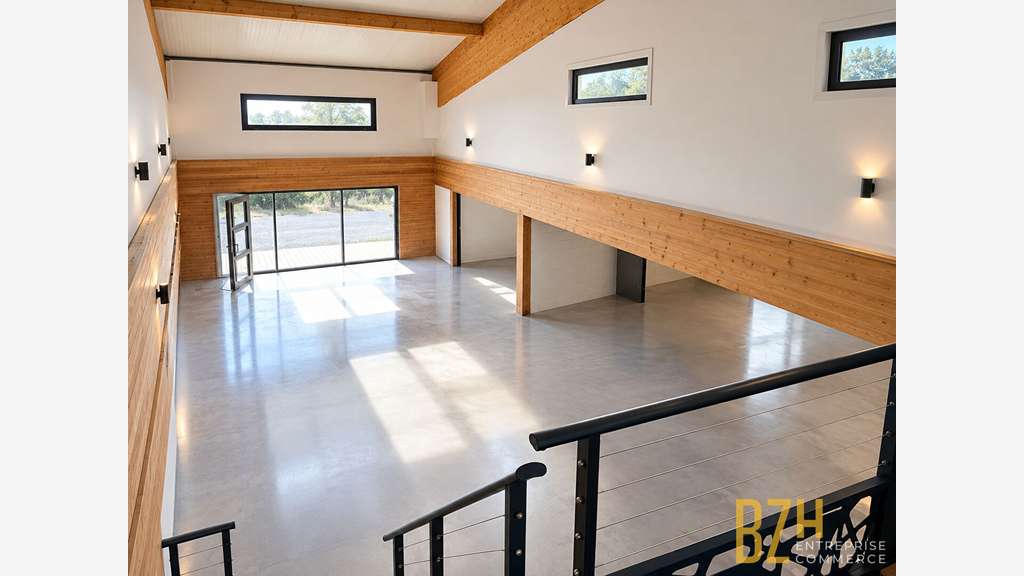 A louer local d'activité 725m² à Questembert