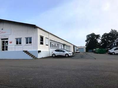 A louer local d'activité 450m² à Petit Guélen