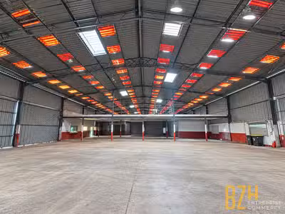 A louer local d'activité 1500m² à Quimperlé