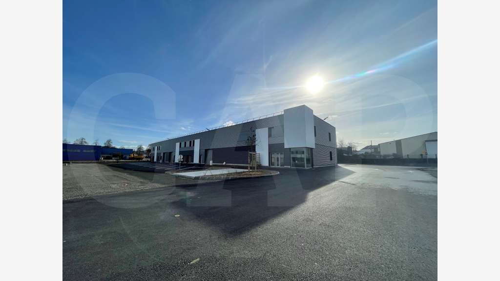 A louer cellule d'activité 368m² Ecopôle Sud-Est