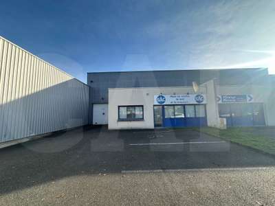 Location Locaux d'activités - Entrepôts à Bruz