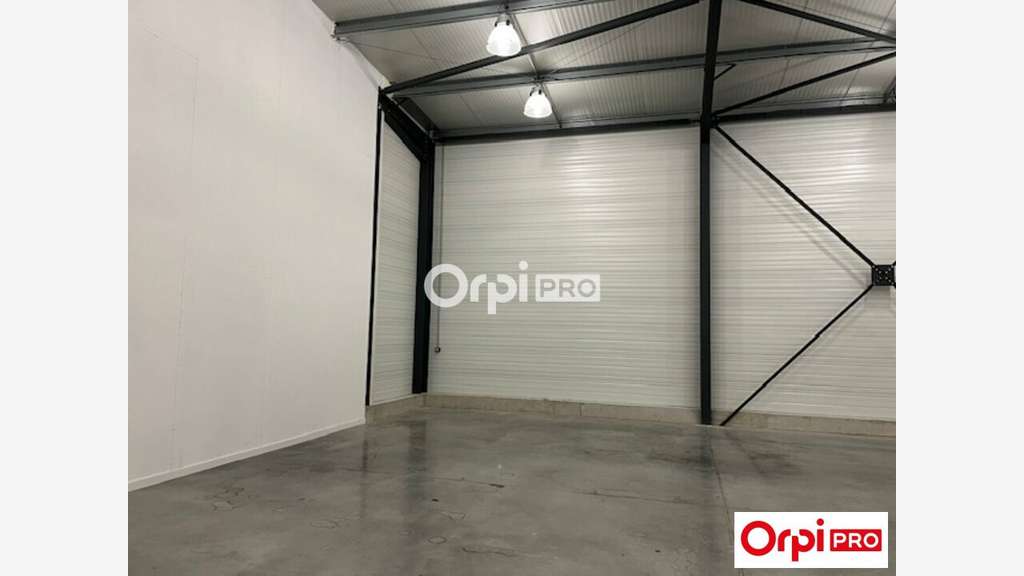Local d'activité 210m² à louer sur Génissieux 