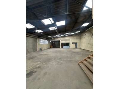 Location Locaux d'activités - Entrepôts à Saint-Brieuc