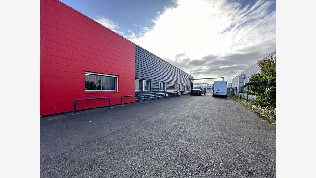 A louer local d'activité 600m² à Saint-Brieuc