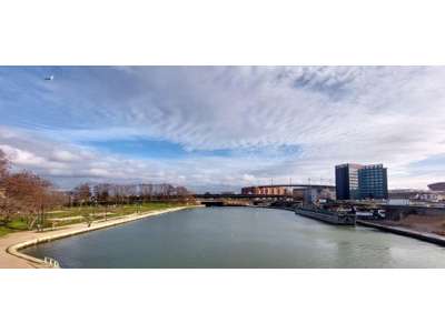 Location Locaux d'activités - Entrepôts à Saint-Denis