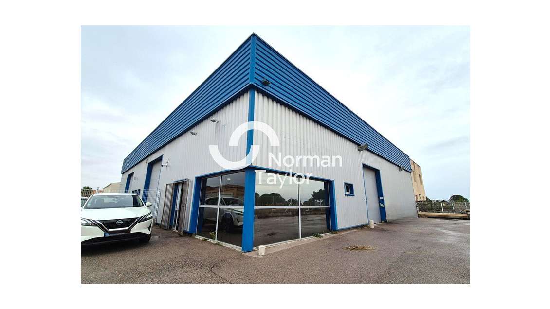 A louer local d'activité 200m² à Saint-Estève