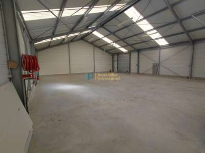 A louer local d'activité 342m² ZA Saint-Évarzec