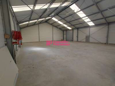 A louer local d'activité 342m² ZA Saint-Évarzec