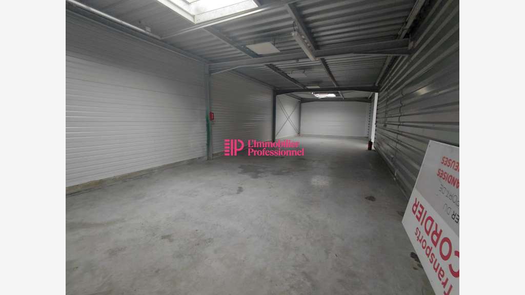 A louer local d'activité 342m² ZA Saint-Évarzec