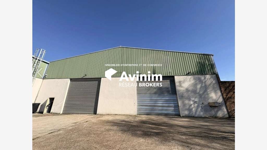 Local d'activité 348m² à louer à St-Ouen-l'Aumône