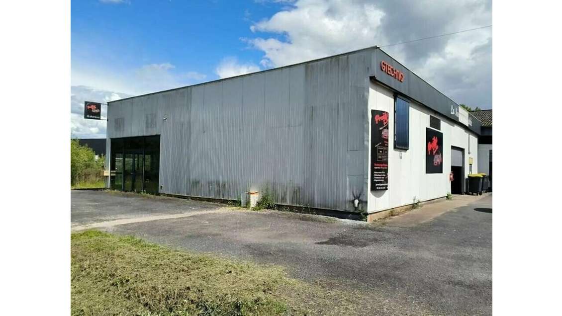 A louer local  250m² à Saint-Pantaléon-de-Larche