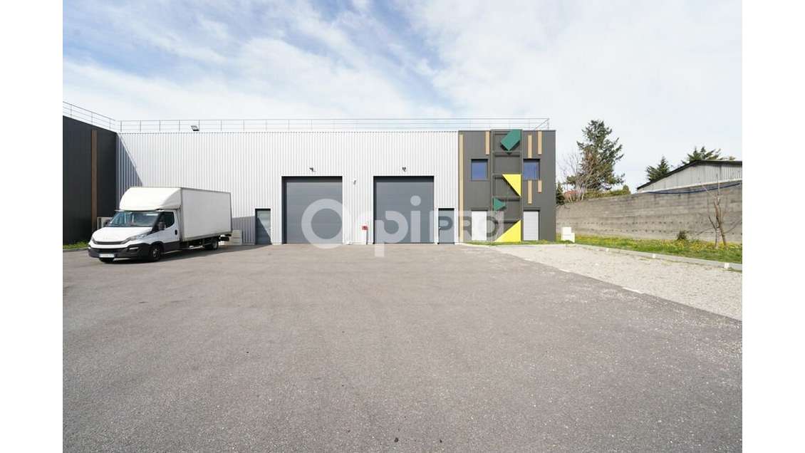 Local d'activité neuf à louer 353m² à Saint Priest