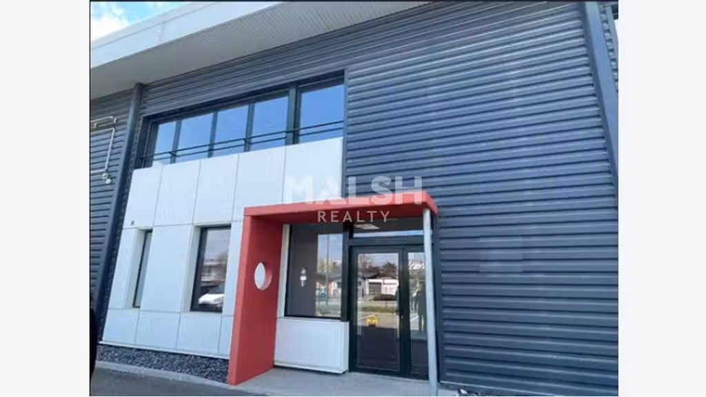 Local avec quai PL à Saint-Quentin-Fallavier