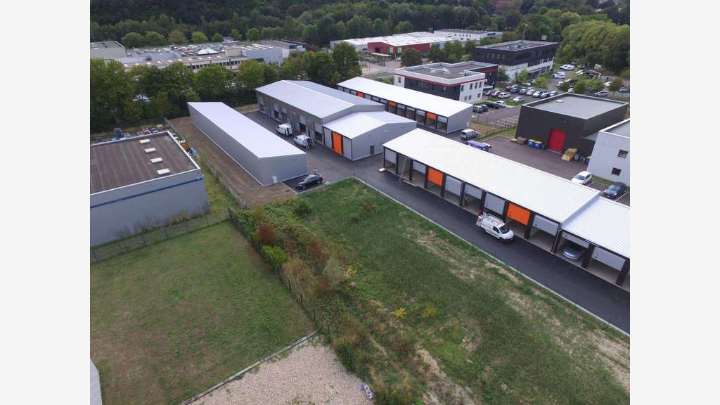 Location local d'activités 150m² proche d'Amiens 