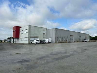 Local d'activité 1901m² à Saint sauveur des Landes