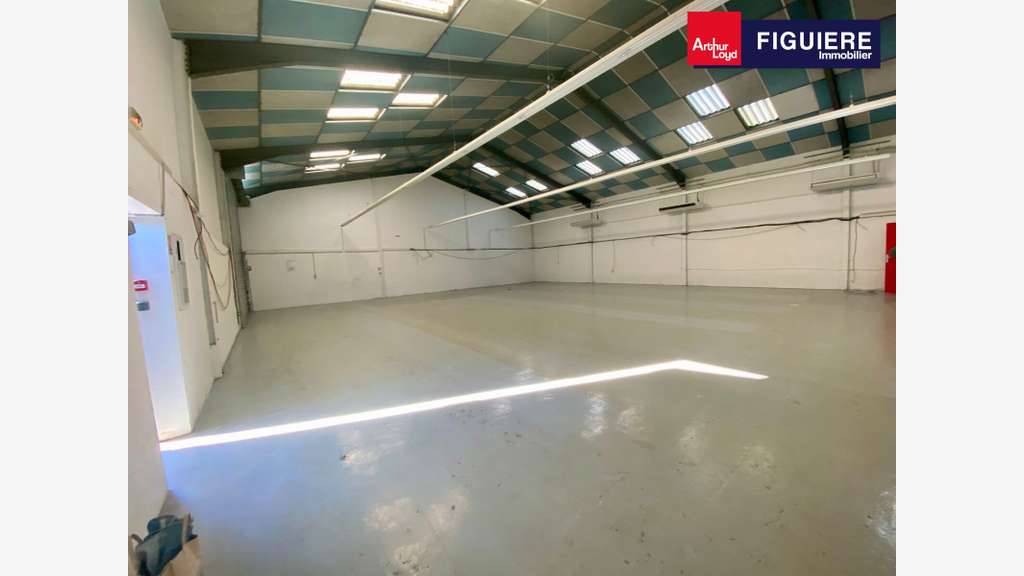 Local d'activités 308m² à louer ZAC de la Gandonne