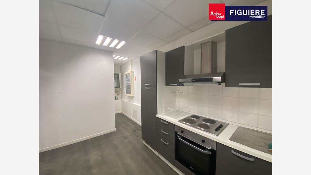 Local d'activités 308m² à louer ZAC de la Gandonne