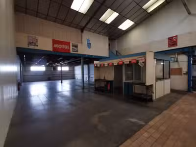 À louer locaux d'activités 920m² à Seclin 