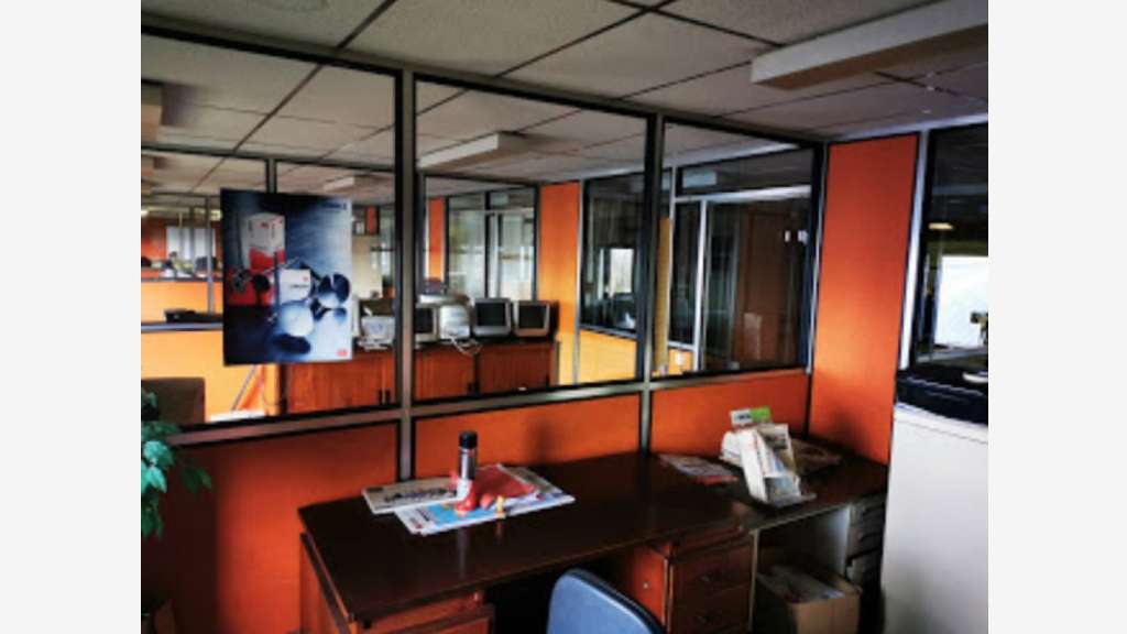 À louer locaux d'activités 920m² à Seclin 