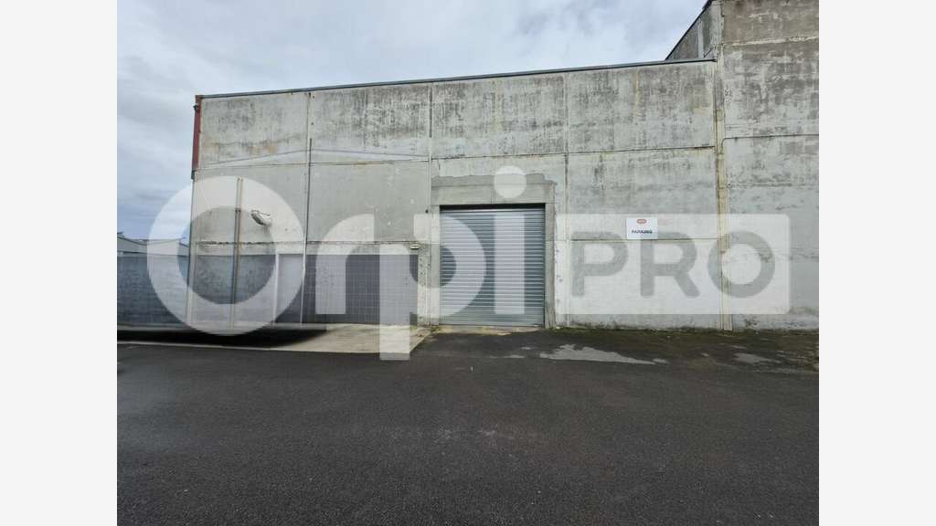 Local d'activité 800m² à louer à Reims Colbert