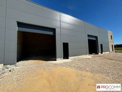 Locaux neufs 90m² à louer à Sérignan-du-Comtat