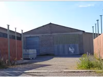 Local d'activités 800m² à Laissac-Sévérac l'Église