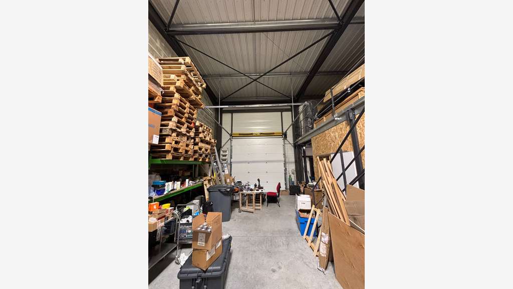 Local d'activité 260m² à Bretteville sur Odon