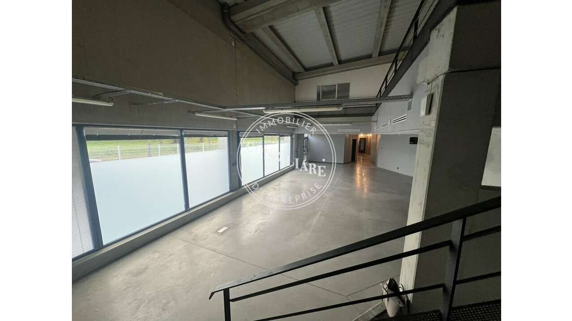 Local d'activité 800m² à louer à Balma Gramont