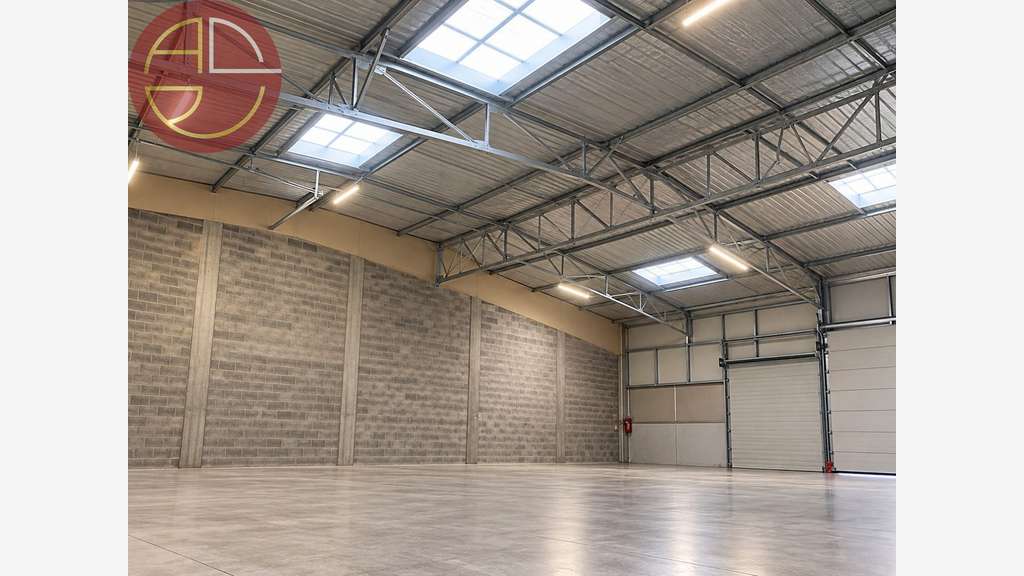 Local d'activité 215m² à louer sur Toulouse Ouest