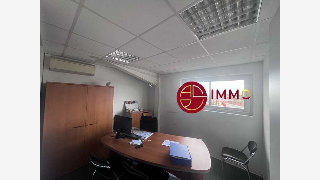 Location local d'activité 383m² à Tournefeuille