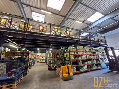 A louer local d'activité 800m² à Vannes 