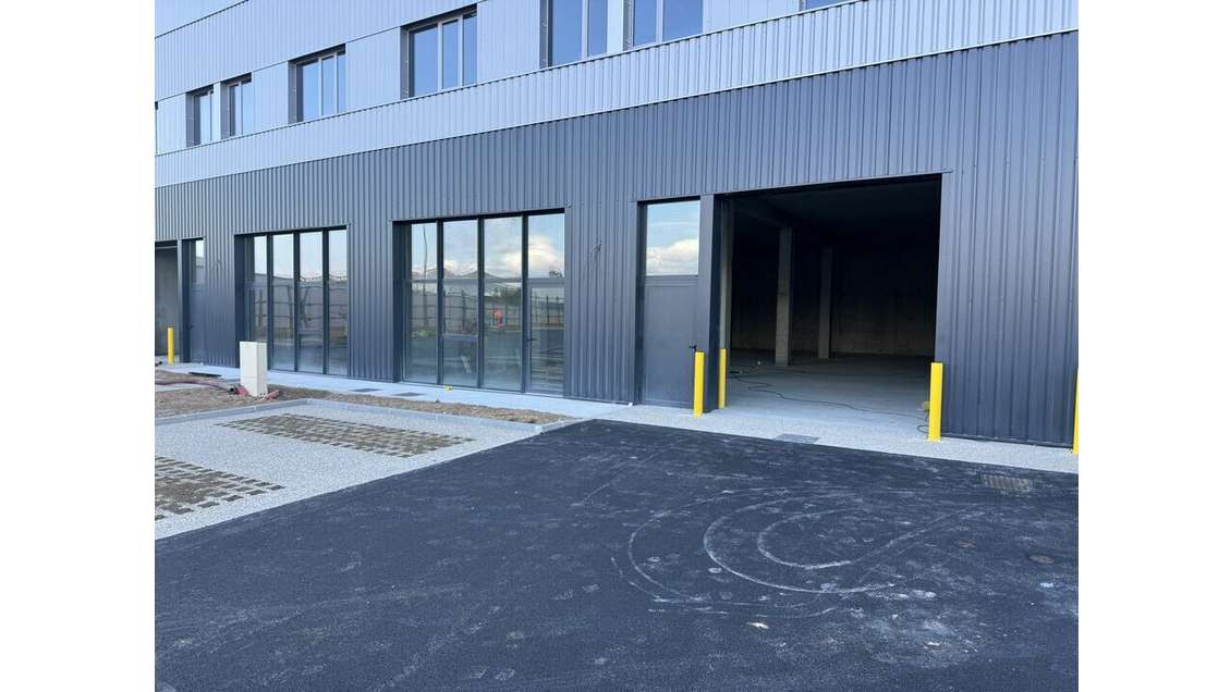 Local d'activité 277m² à louer à Valence Sud