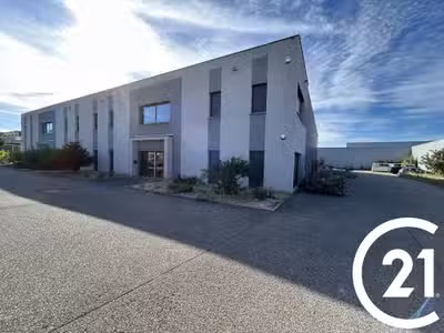 Local d’activité 500m² à louer à Valence