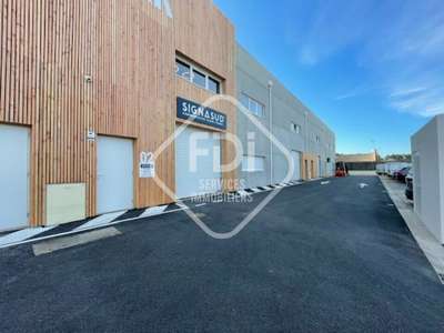 Location Locaux d'activités - Entrepôts à Vendargues
