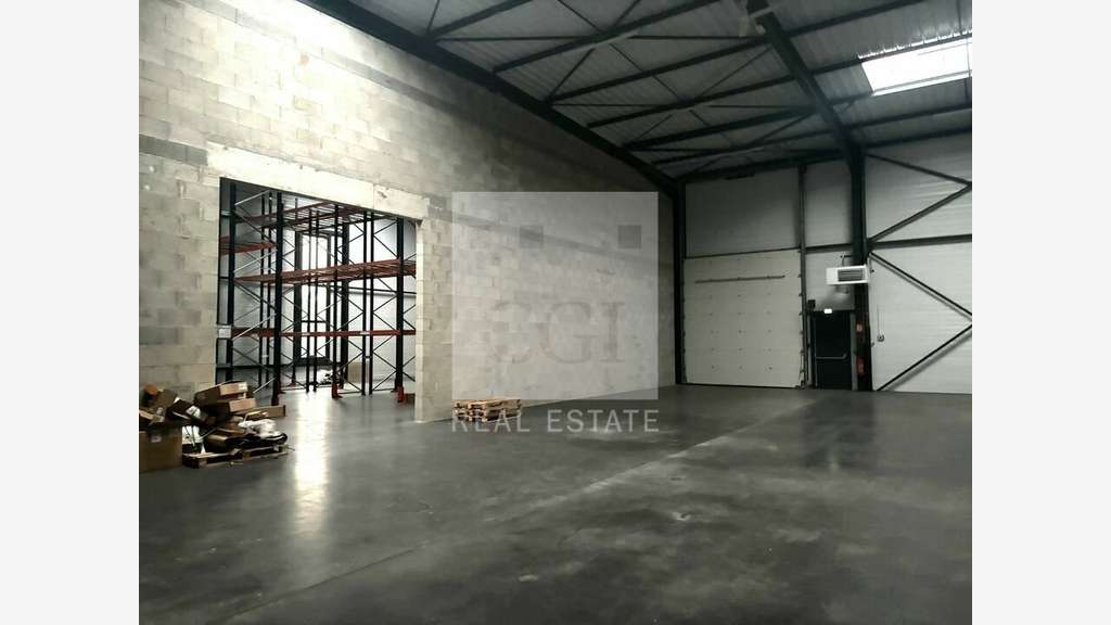 Local moderne 866m² à louer Villefranche sur Saône