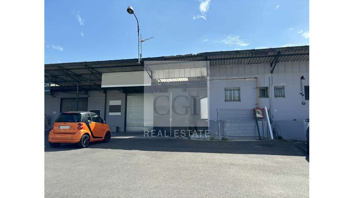 A louer local 600m² à Villeurbanne Gratte-Ciel