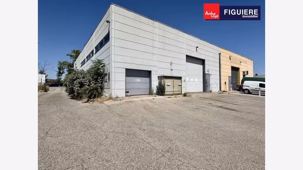 A louer local 626m² ZI de l'Anjoly à Vitrolles