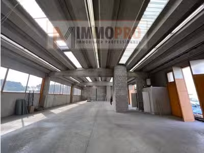 A louer entrepôt 300m² à Antibes ZI 3 Moulins
