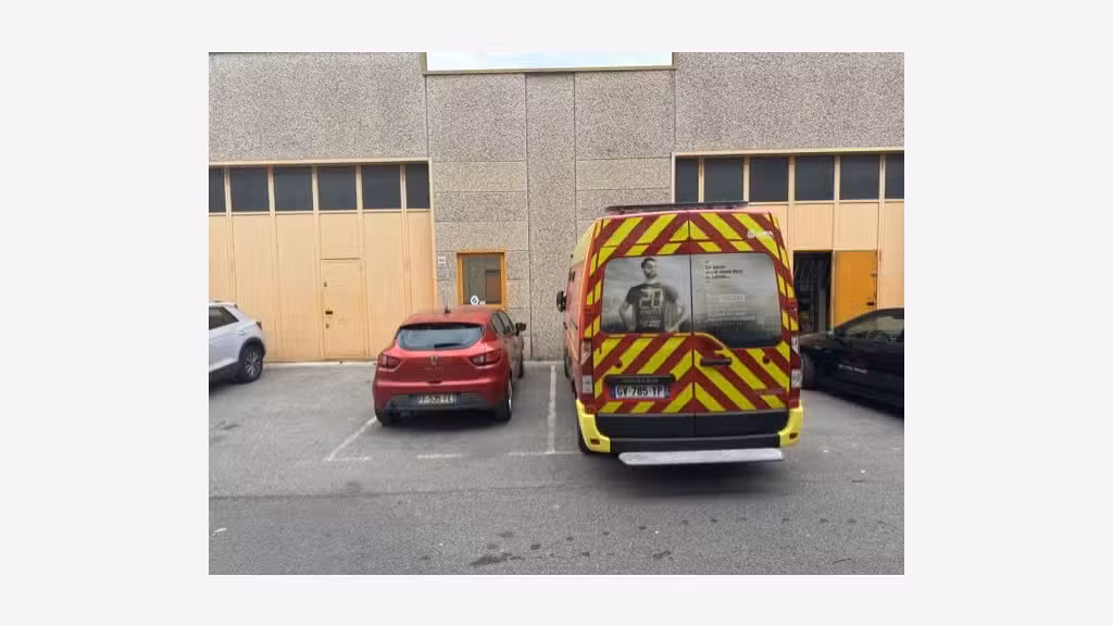 A louer entrepôt 300m² à Antibes ZI 3 Moulins