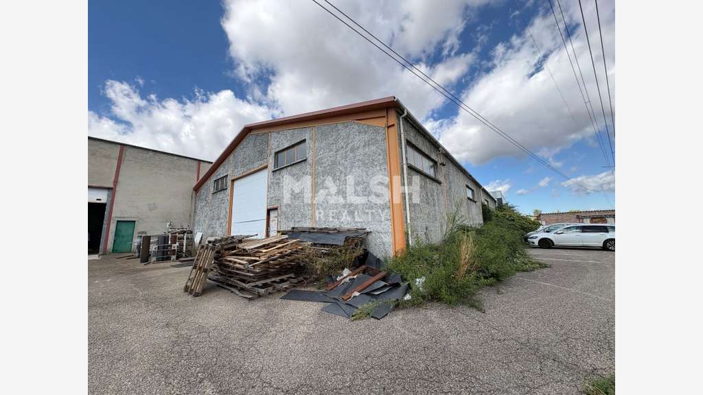 Local à louer 350m² à Beauvallon ZI Richard Bloch
