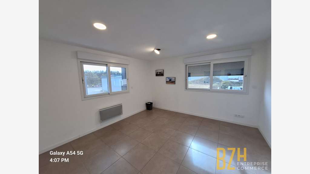 A louer local d'activité 860m² Arzal Corne du Cerf