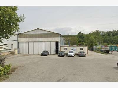 Local de stockage 850m² à louer zone Sud Valence
