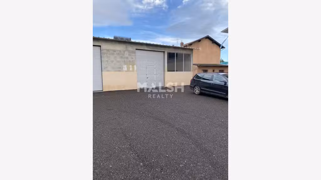 Local neuf 125m² à louer en ZI à Saint-Genis-Laval