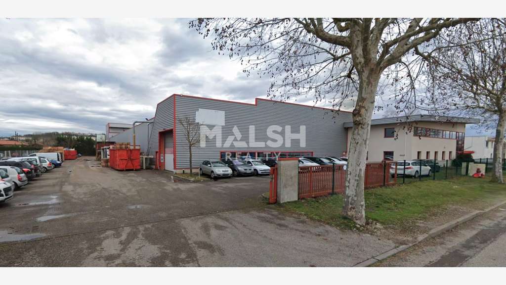 Local d'activités récent à LOUER 564m² à Dagneux