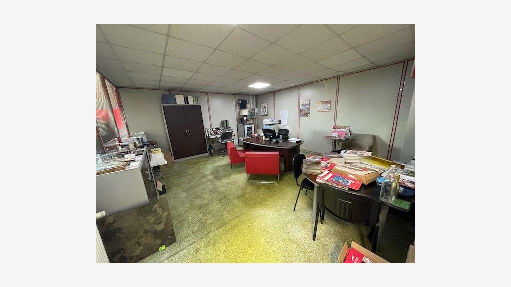 A louer local d'activités 760m² au Sud de Rouen